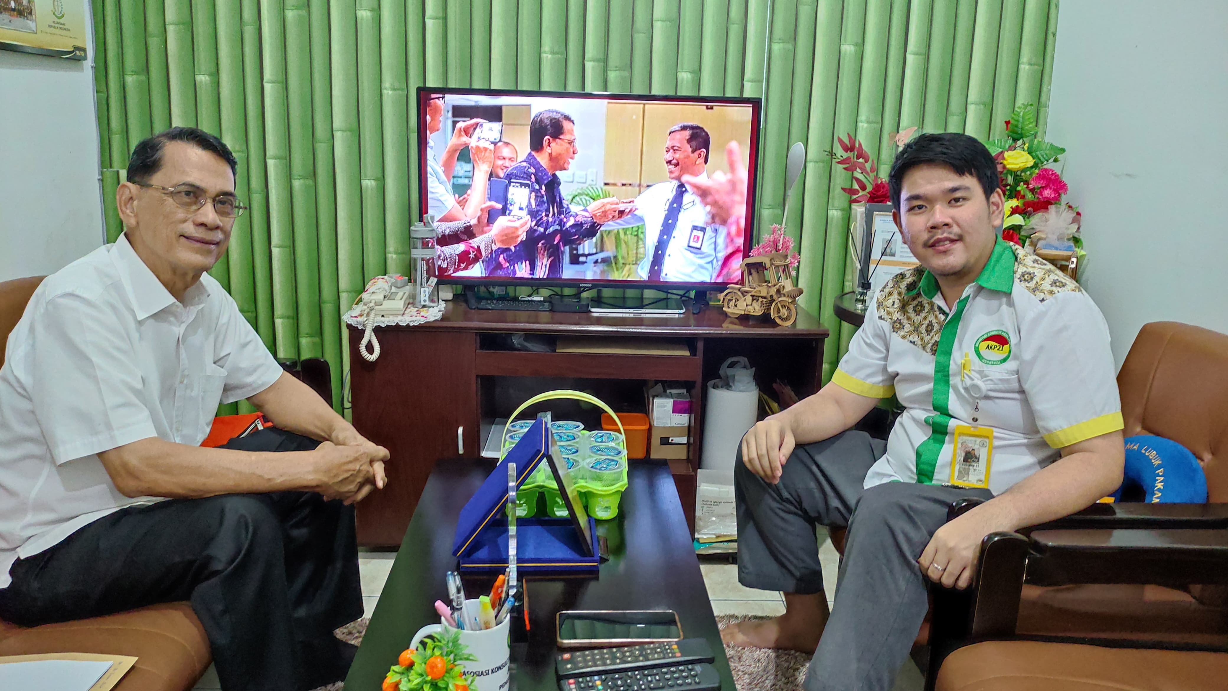 Drs. Riswan, A.K C.A Resmi Mendaftarkan Diri sebagai Calon Ketua Umum AKP2I